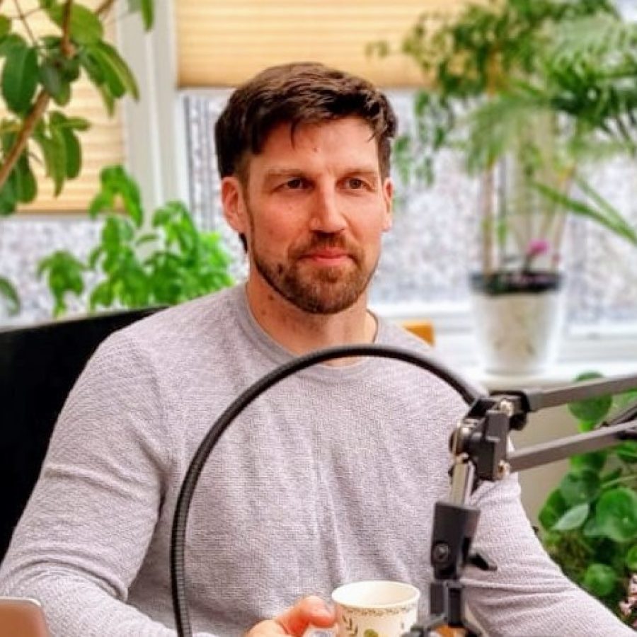 Adam Davenport